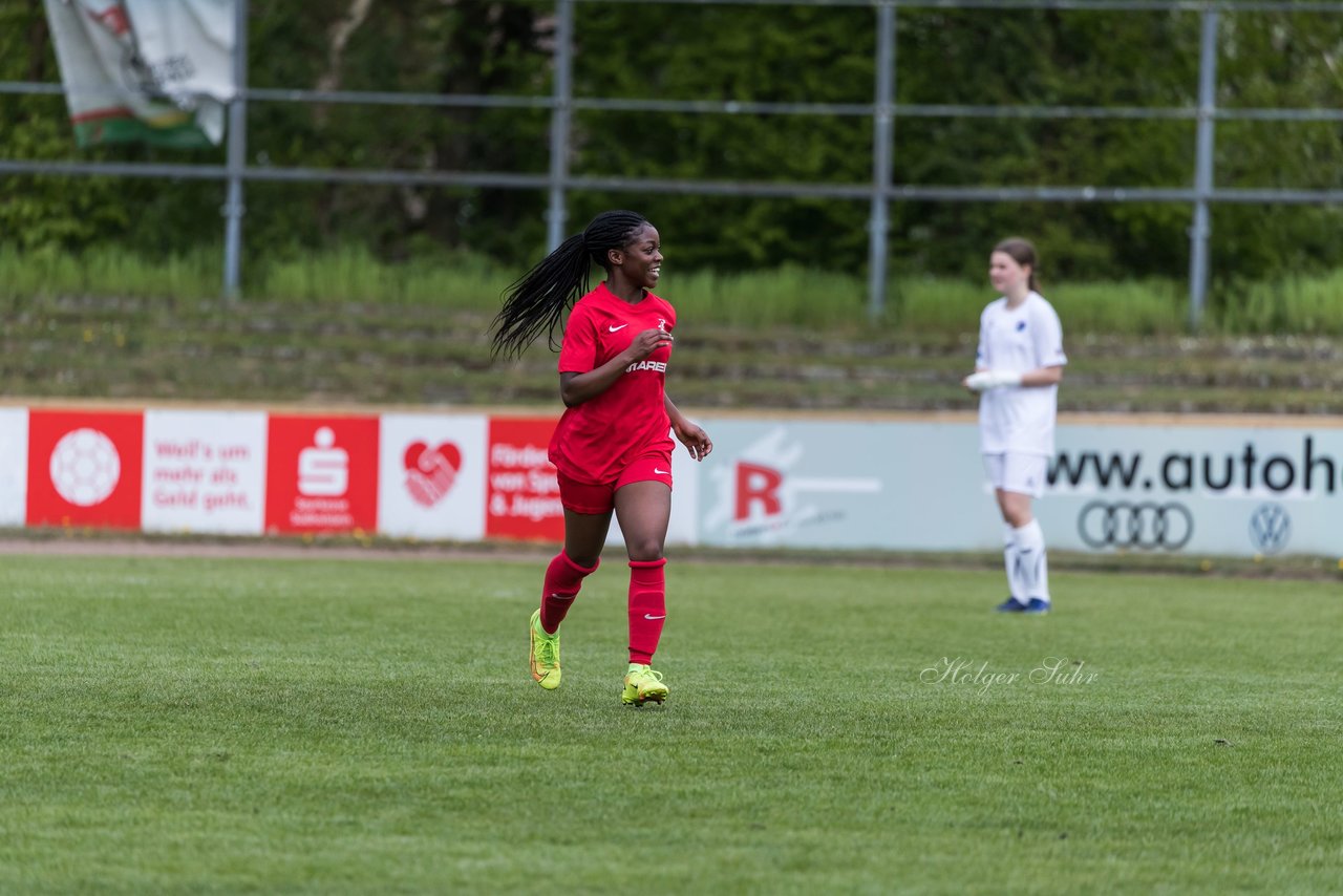 Bild 95 - wBJ VfL Pinneberg - Eimsbuettel : Ergebnis: 6:2